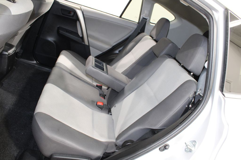 2013 Toyota Rav4 Image 18