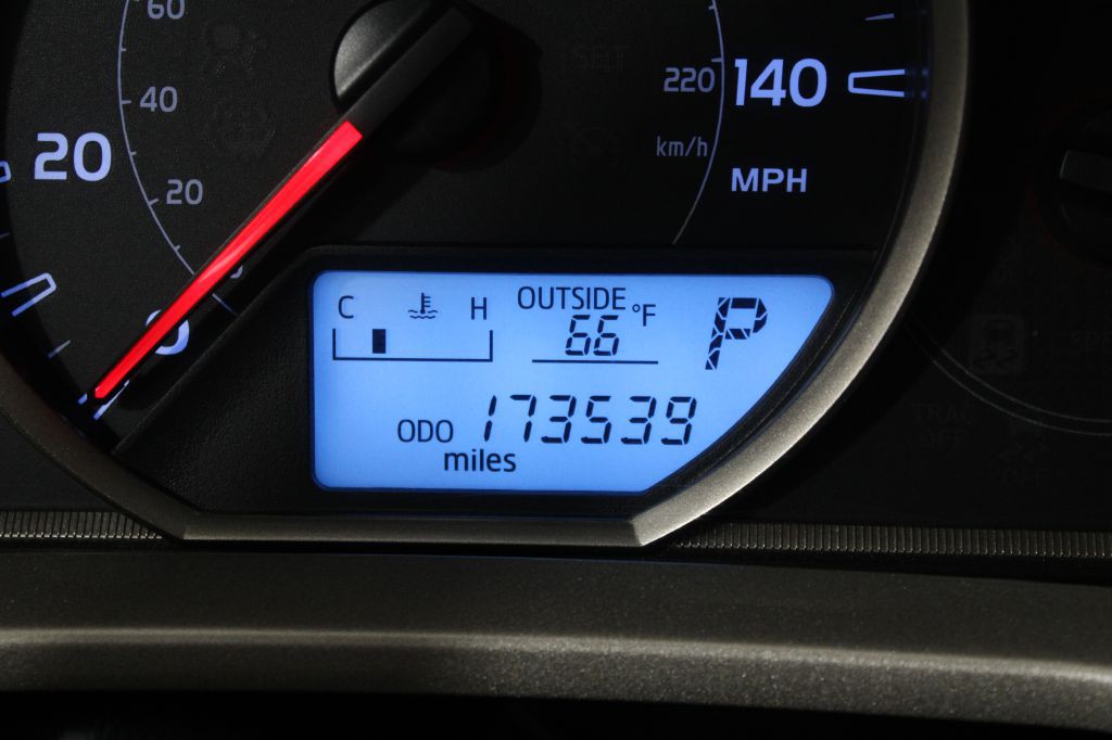 2013 Toyota Rav4 Image 32