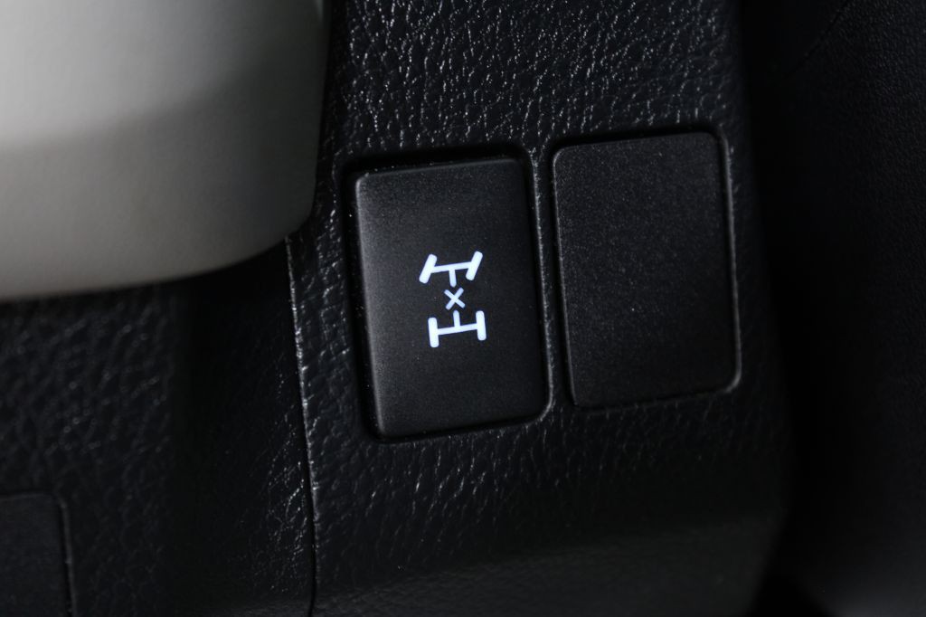 2013 Toyota Rav4 Image 34