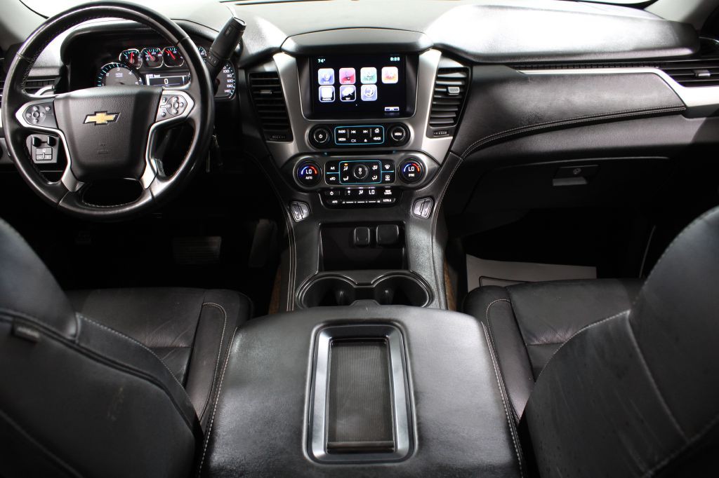 2015 Chevrolet Suburban Image 2