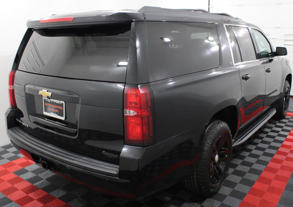 2015 Chevrolet Suburban Image 6