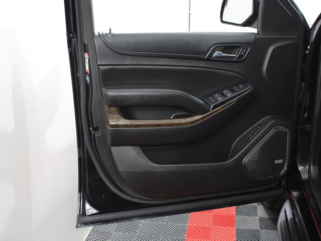 2015 Chevrolet Suburban Image 11