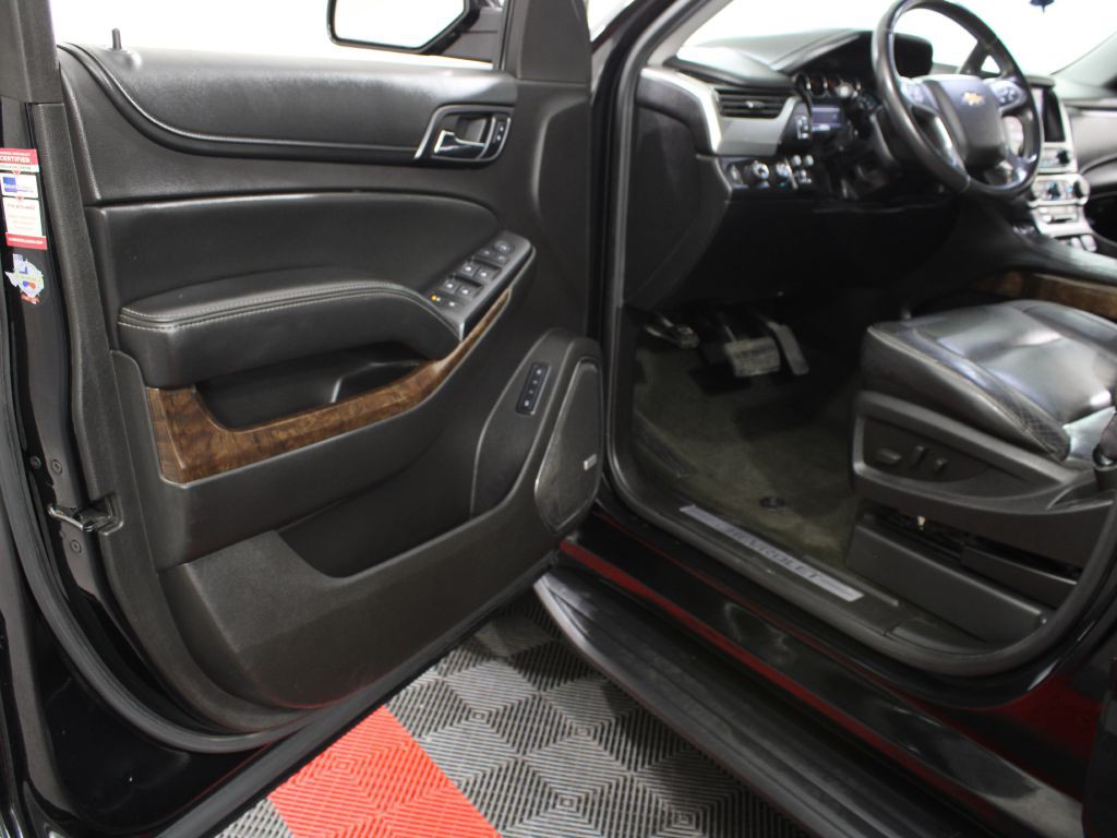 2015 Chevrolet Suburban Image 12