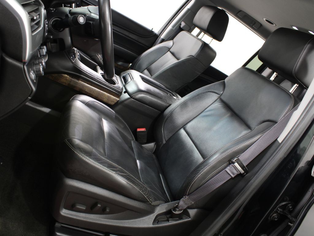 2015 Chevrolet Suburban Image 13