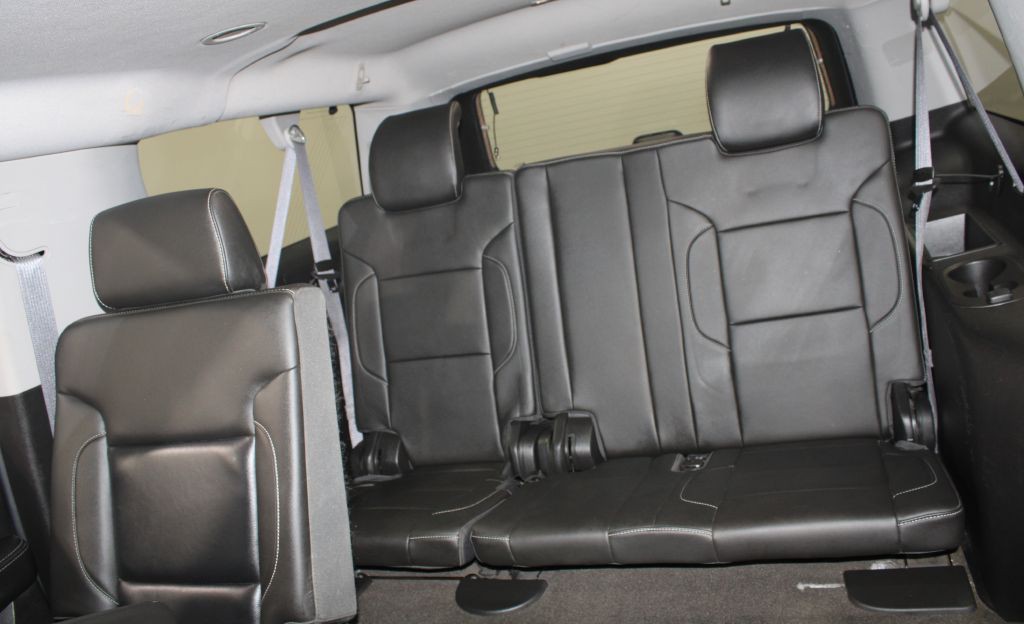 2015 Chevrolet Suburban Image 16