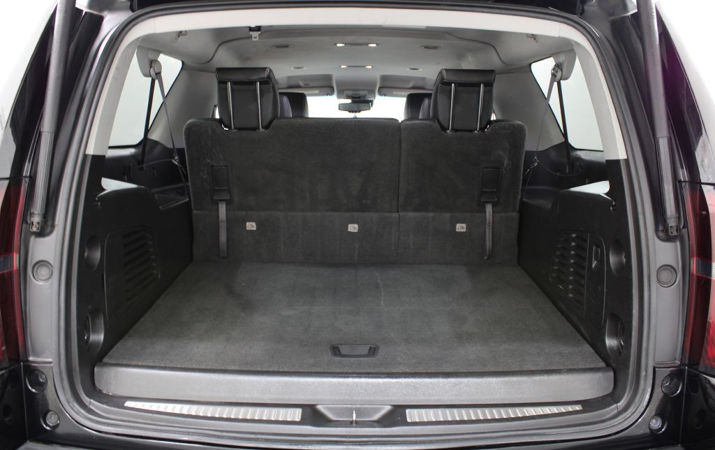 2015 Chevrolet Suburban Image 18