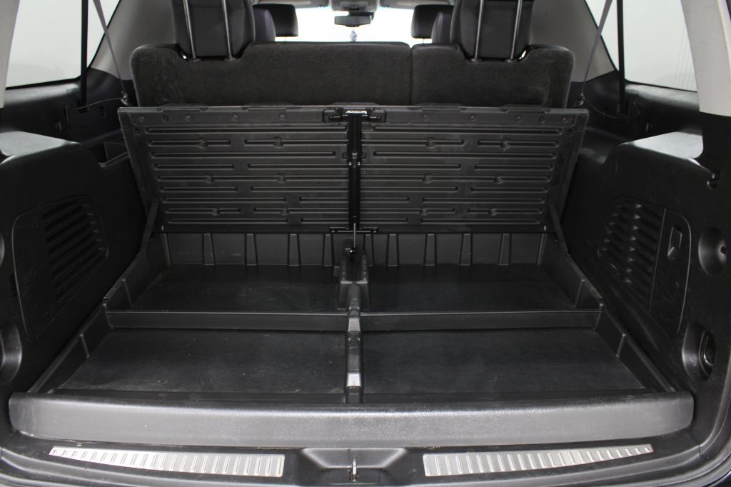 2015 Chevrolet Suburban Image 20