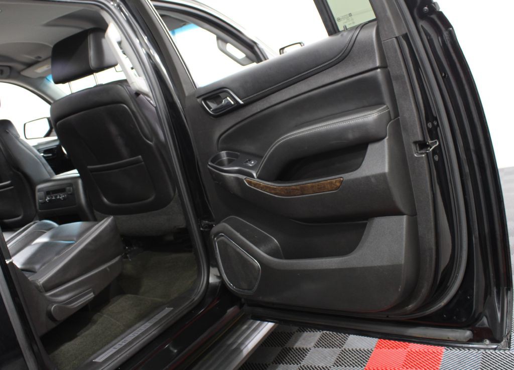 2015 Chevrolet Suburban Image 21