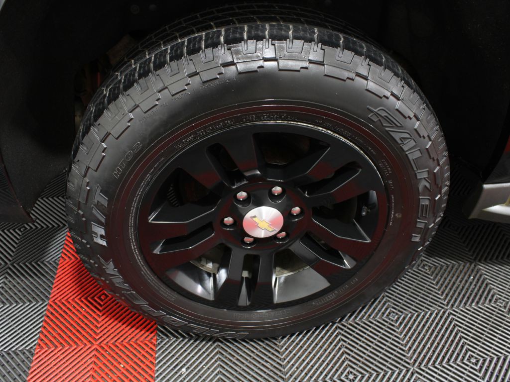 2015 Chevrolet Suburban Image 47