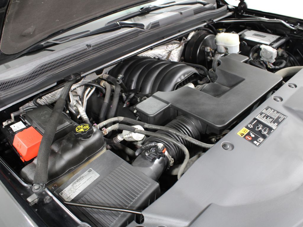 2015 Chevrolet Suburban Image 48