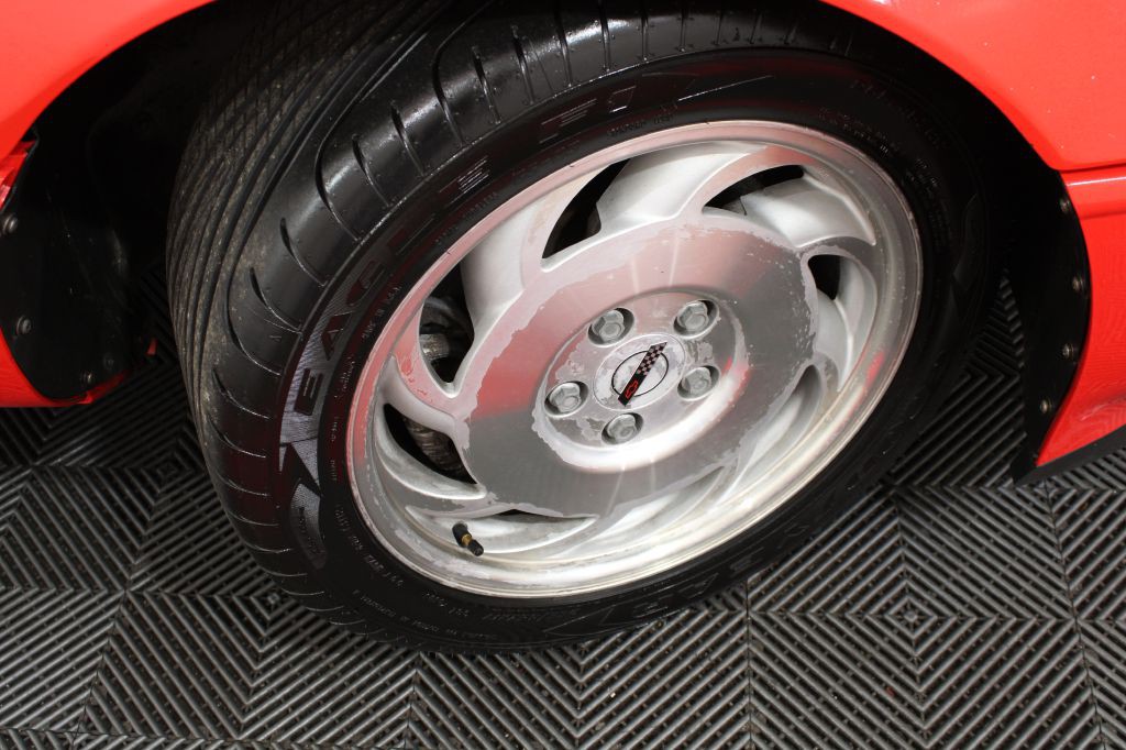 1995 Chevrolet Corvette Image 30