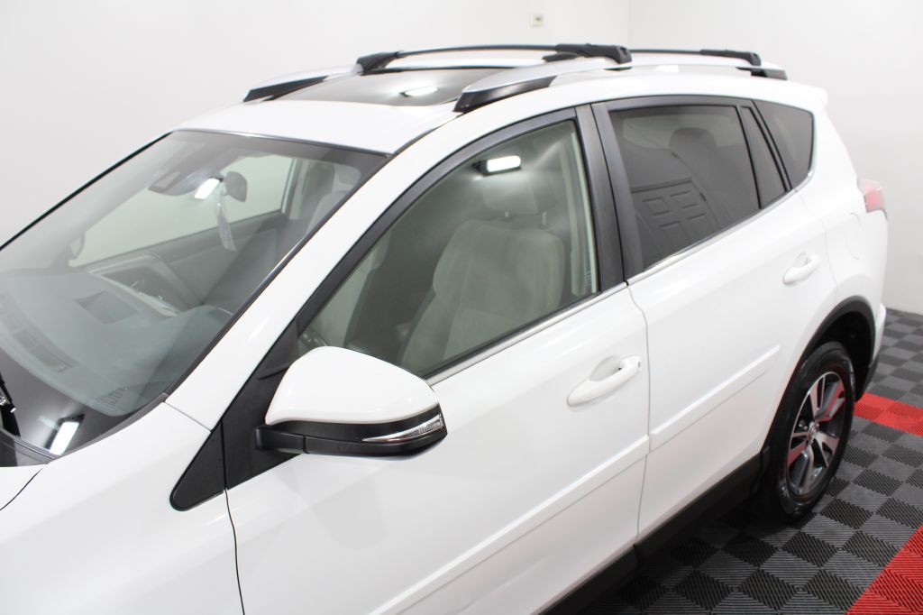2016 Toyota Rav4 Image 9