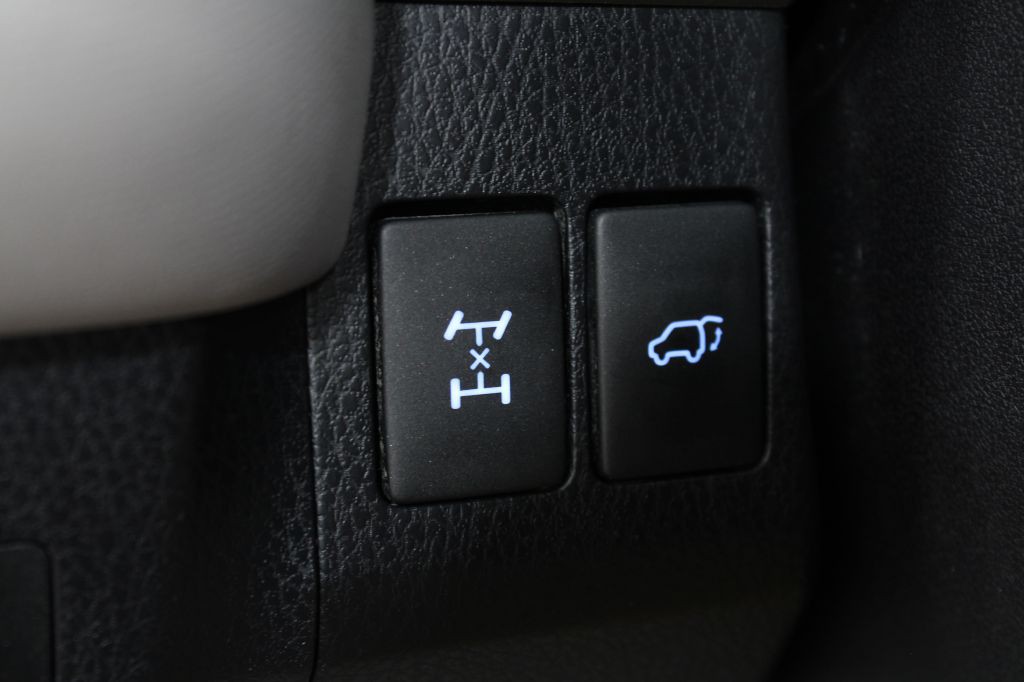 2016 Toyota Rav4 Image 37