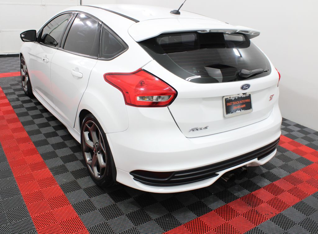 2018 Ford Focus Image 5