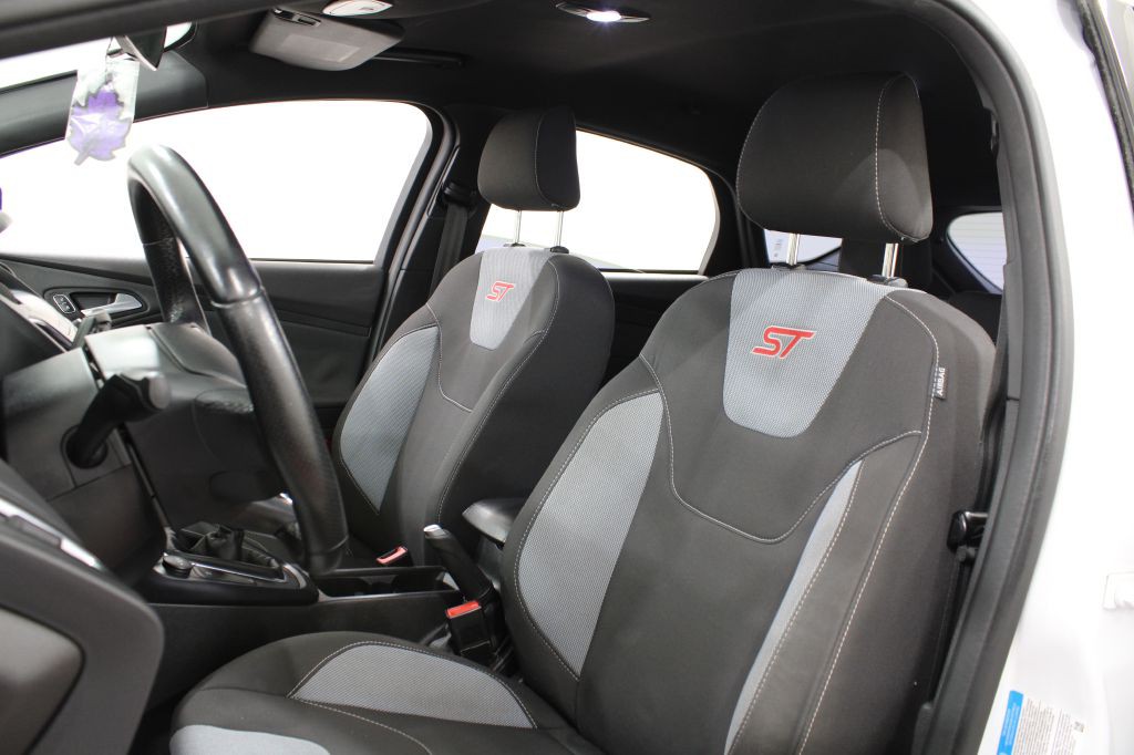 2018 Ford Focus Image 19