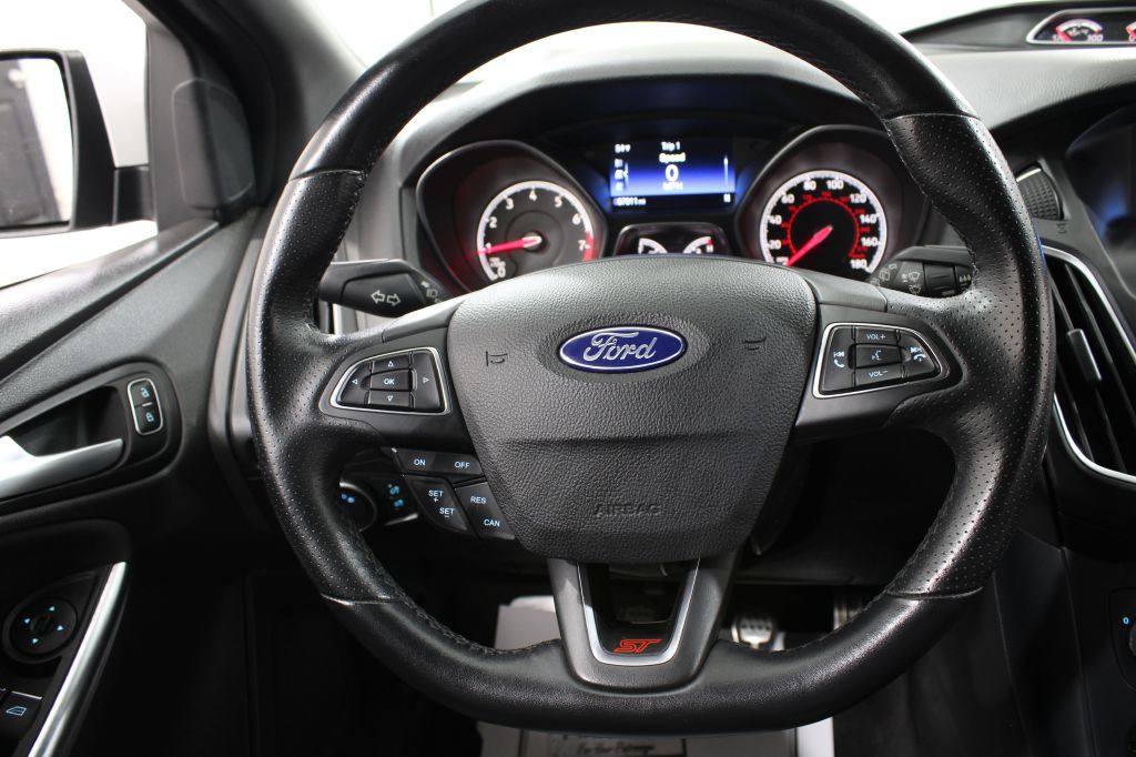 2018 Ford Focus Image 27
