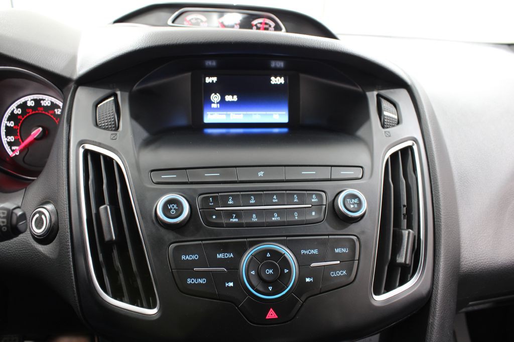 2018 Ford Focus Image 35