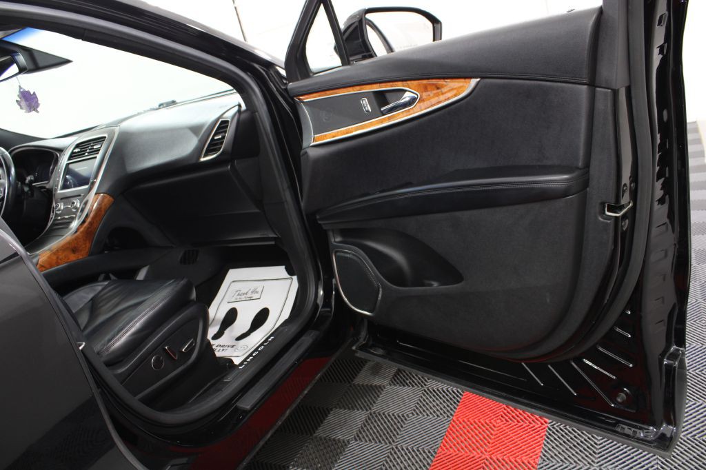 2016 Lincoln MKX Image 24