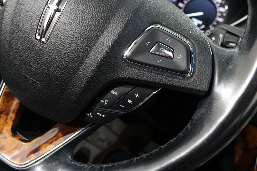2016 Lincoln MKX Image 37