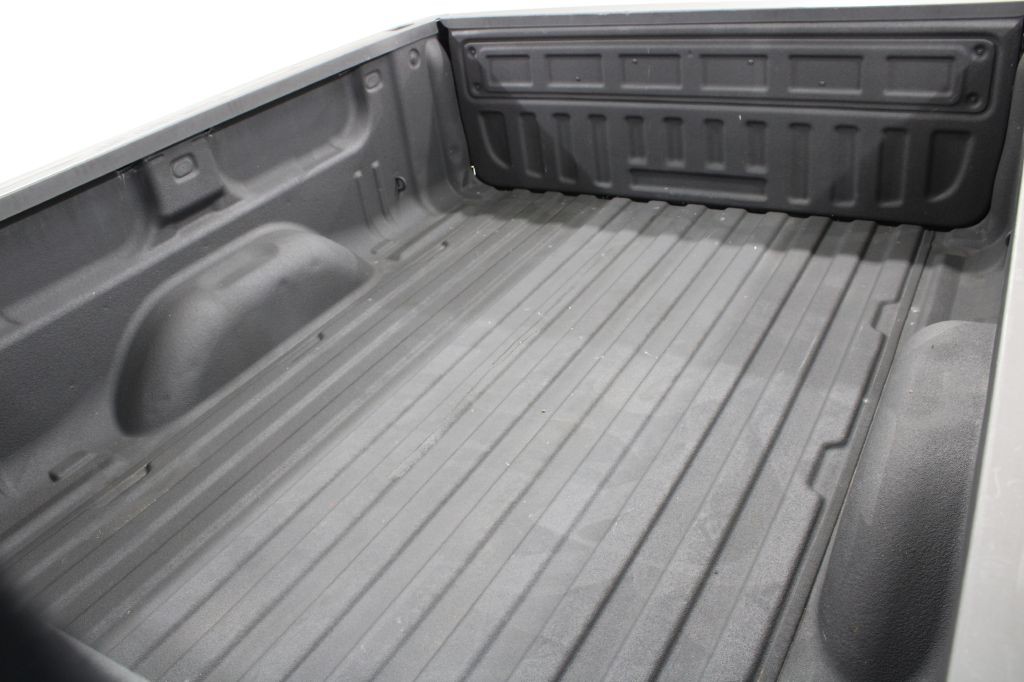 2017 Chevrolet Silverado 1500 Image 13