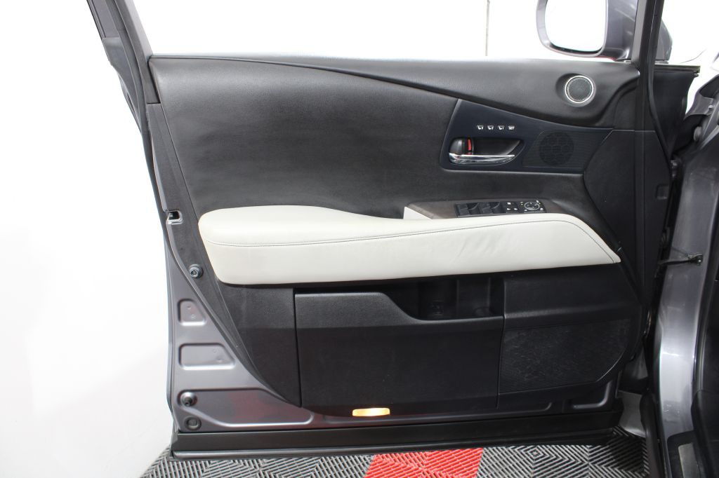2013 Lexus RX Image 14