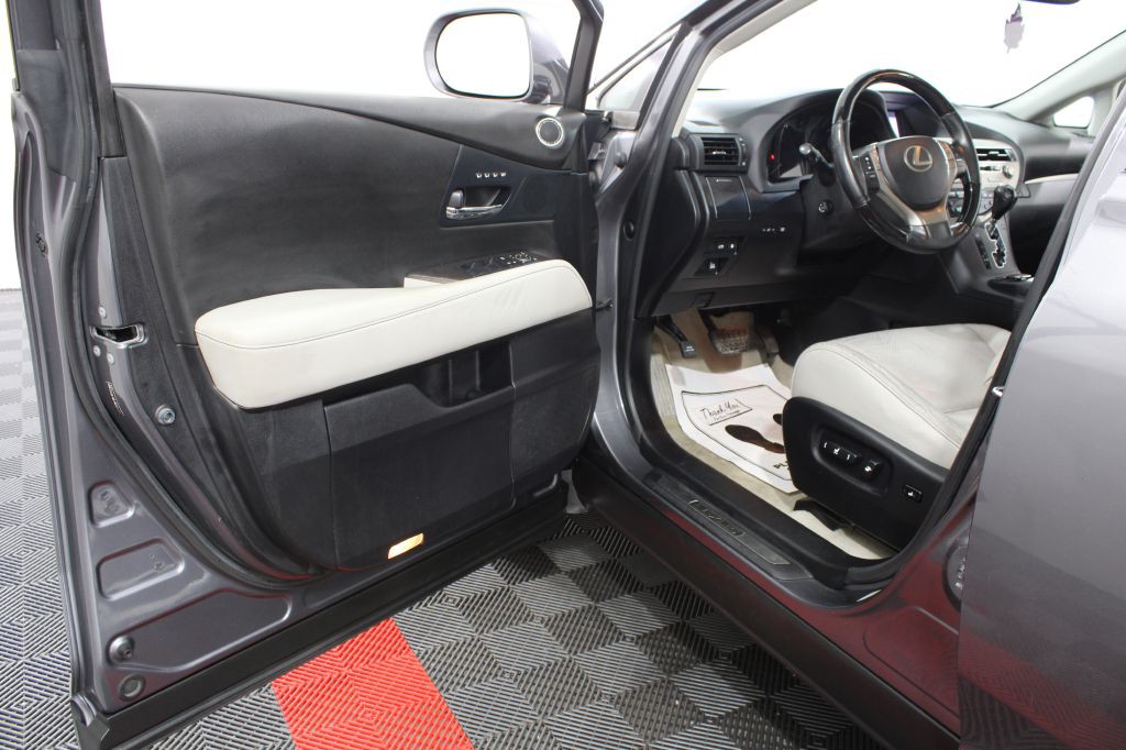 2013 Lexus RX Image 15