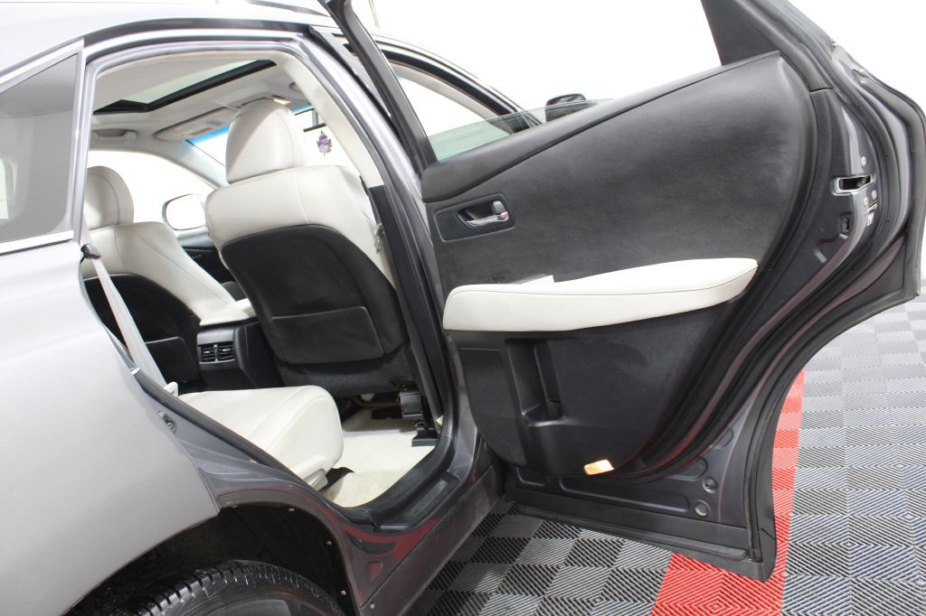 2013 Lexus RX Image 23