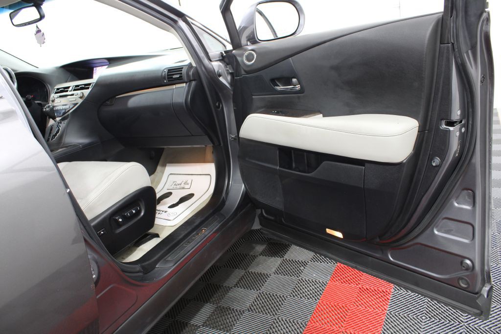 2013 Lexus RX Image 26