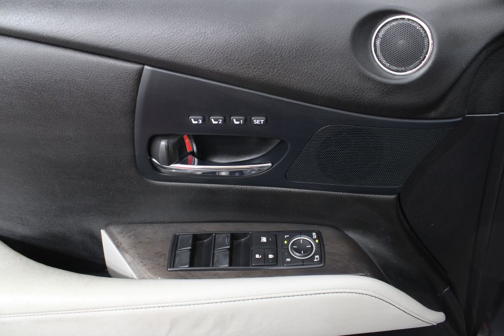 2013 Lexus RX Image 33