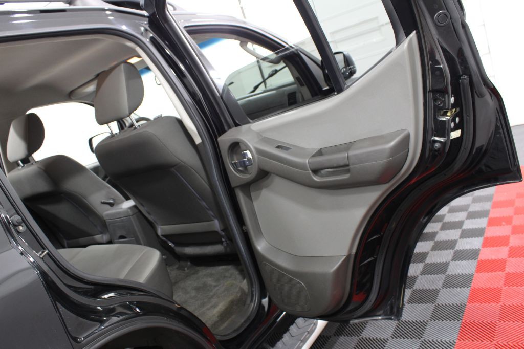 2011 Nissan Xterra Image 14
