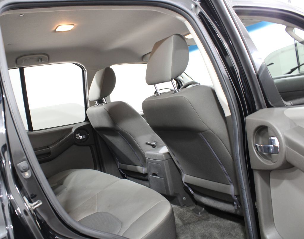 2011 Nissan Xterra Image 15