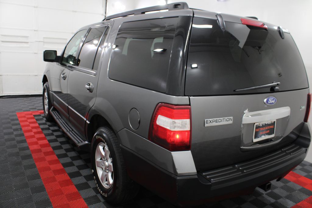 2011 Ford Expedition Image 5