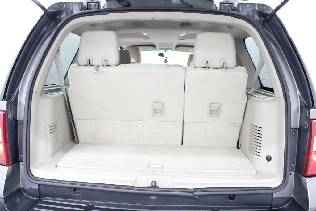 2011 Ford Expedition Image 14