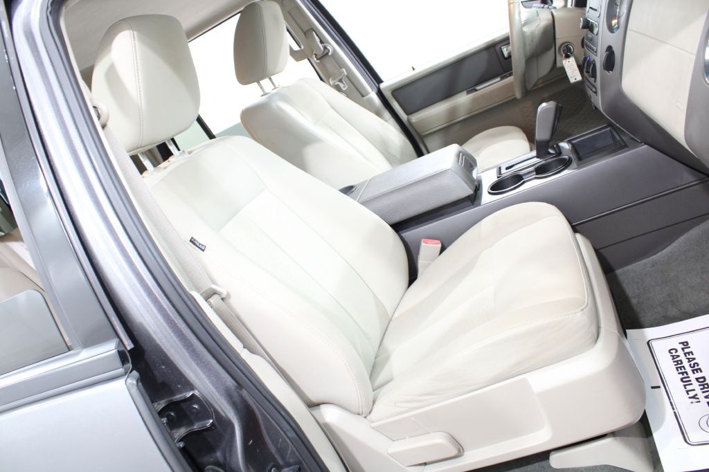 2011 Ford Expedition Image 17
