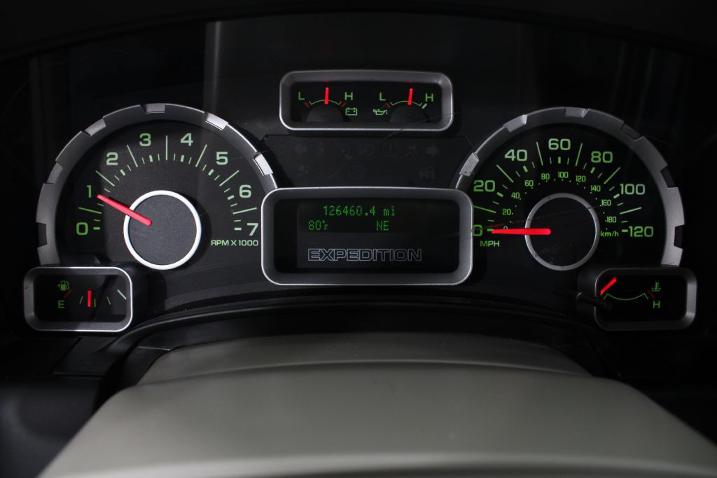 2011 Ford Expedition Image 18