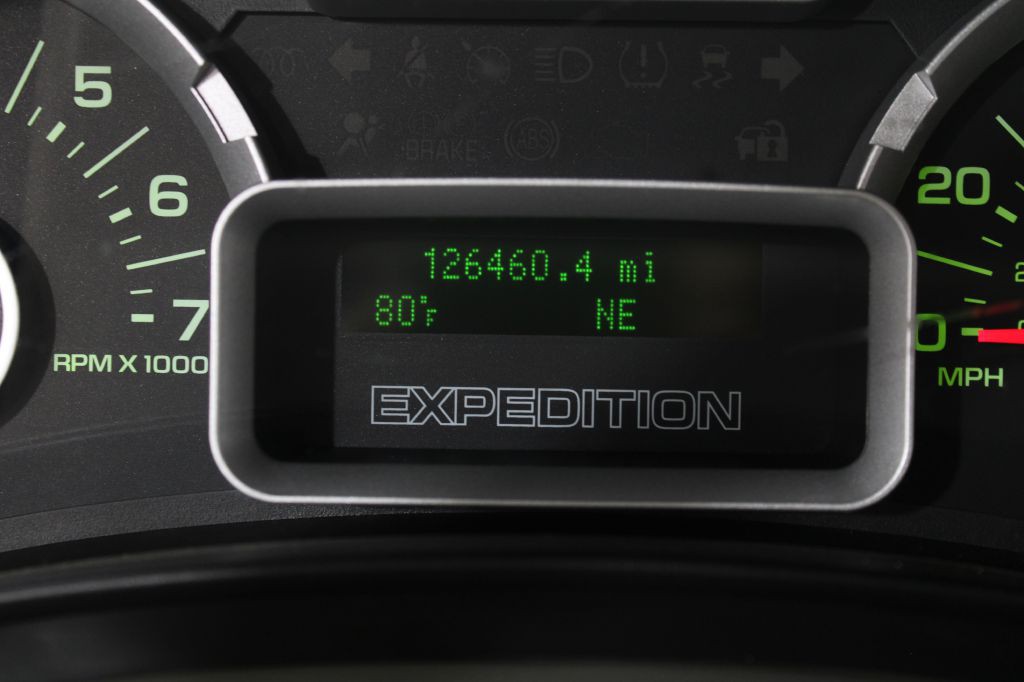 2011 Ford Expedition Image 19