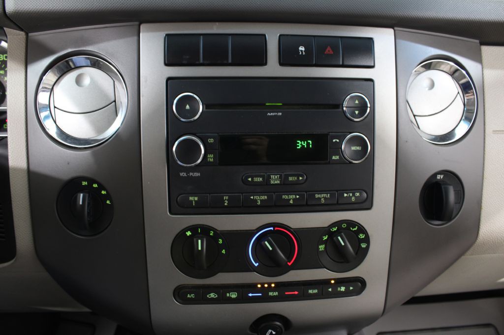 2011 Ford Expedition Image 21