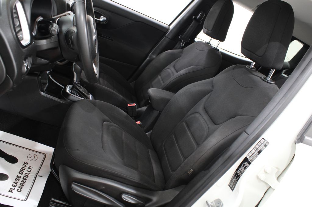 2018 Jeep Renegade Image 16