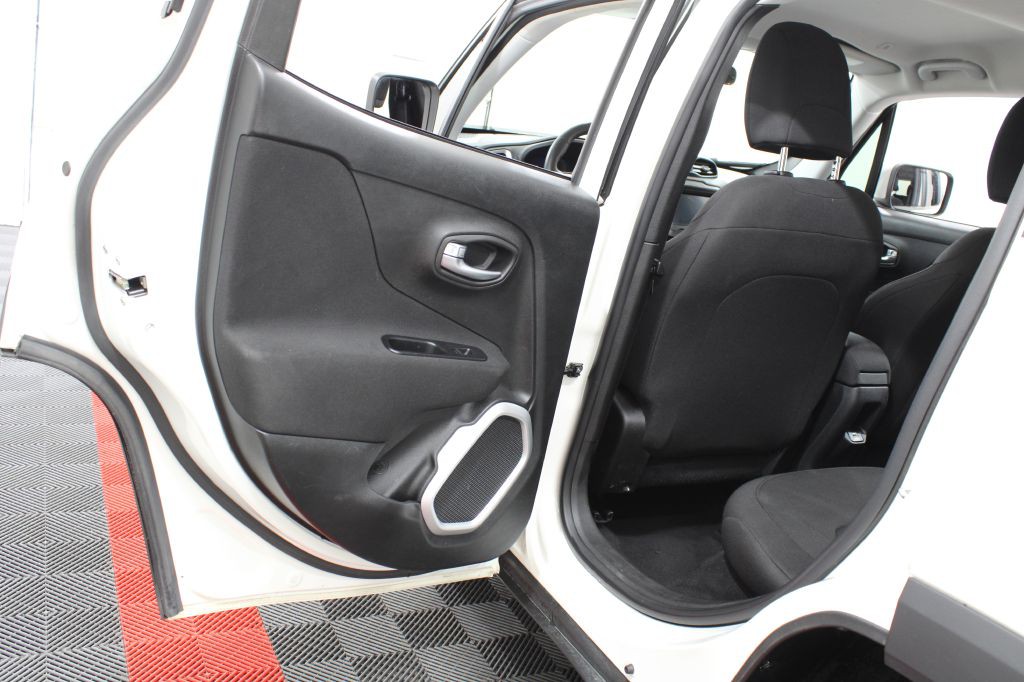 2018 Jeep Renegade Image 17