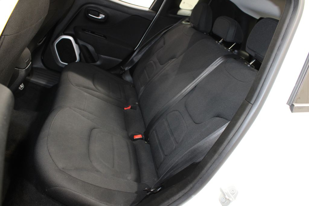 2018 Jeep Renegade Image 18