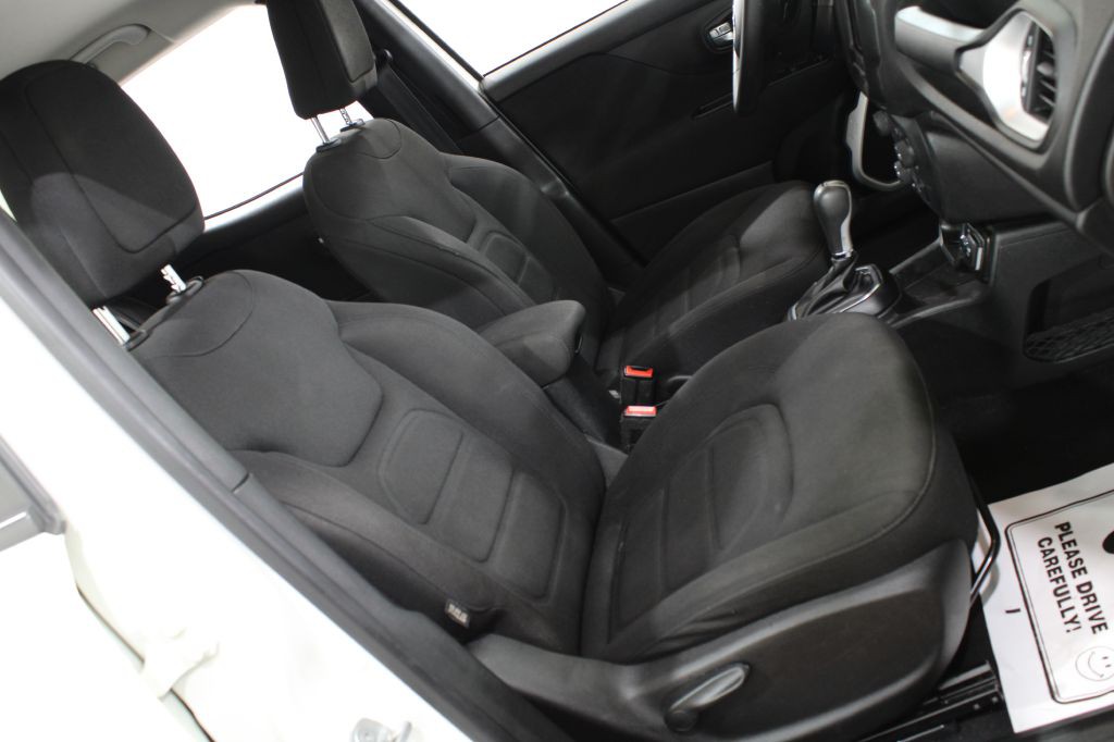 2018 Jeep Renegade Image 25