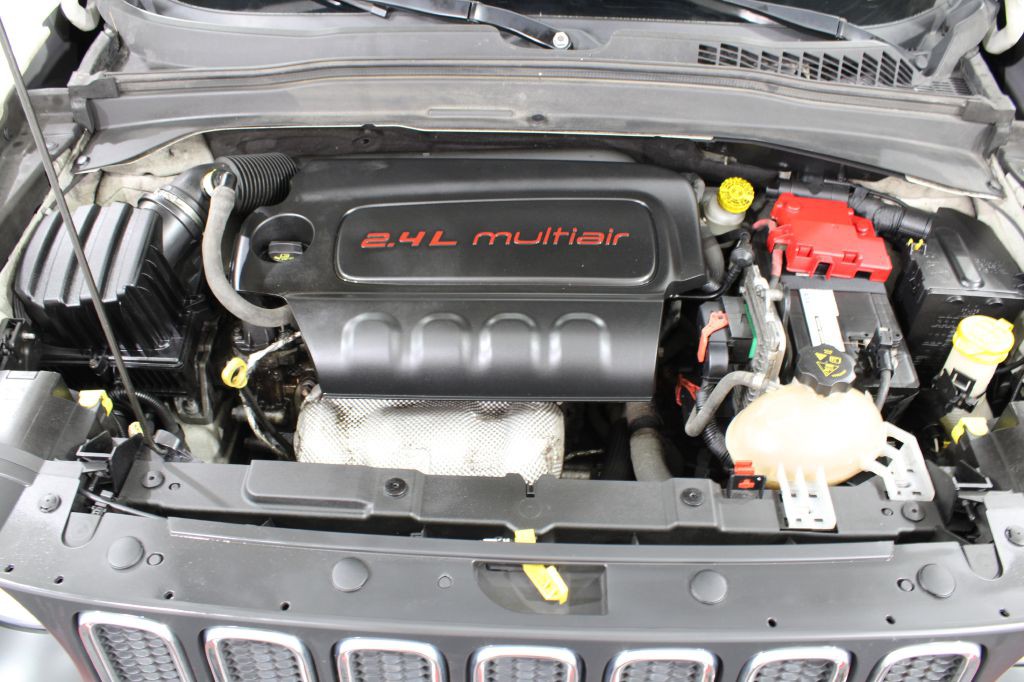 2018 Jeep Renegade Image 38
