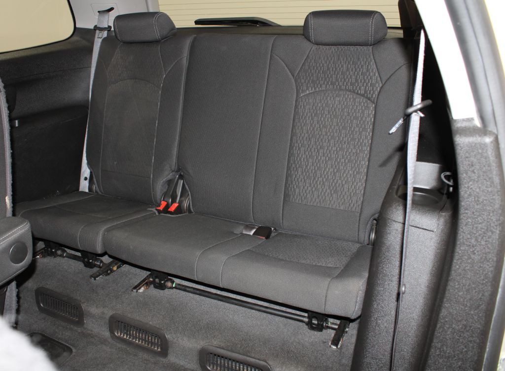 2014 GMC Acadia Image 16
