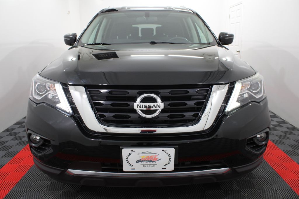 2017 Nissan Pathfinder Image 3