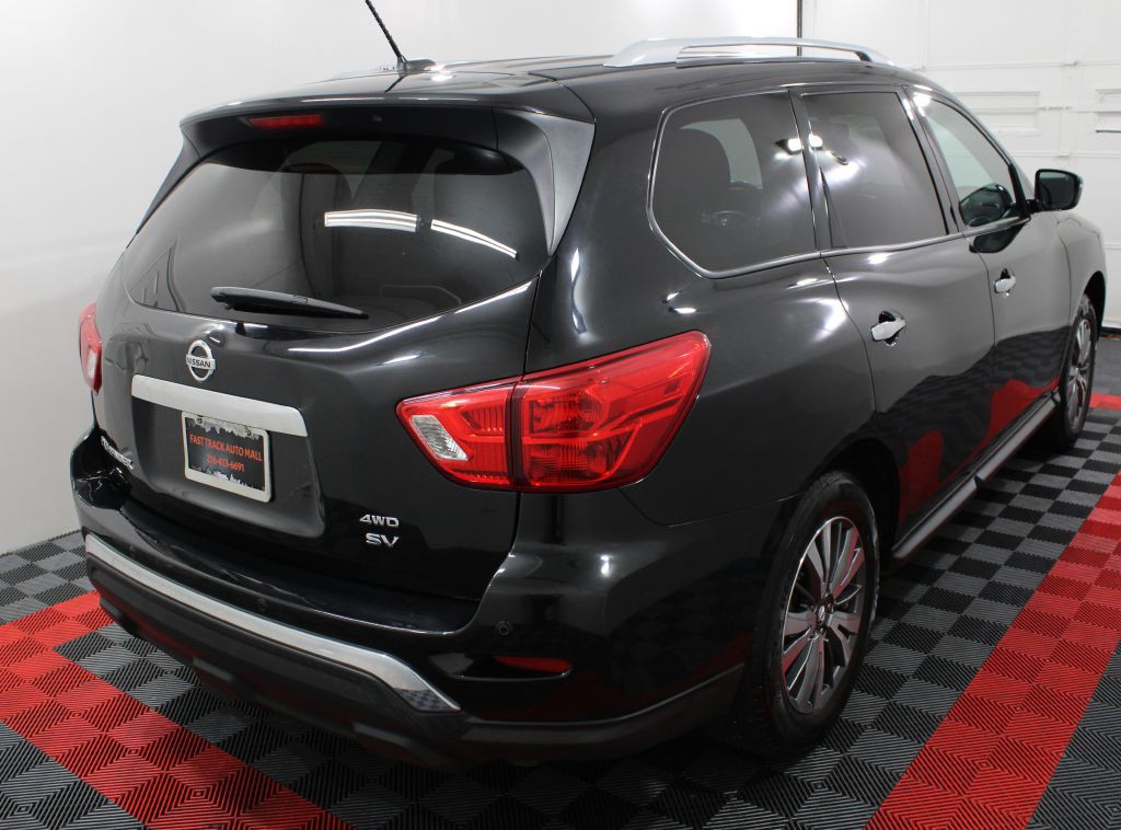 2017 Nissan Pathfinder Image 6