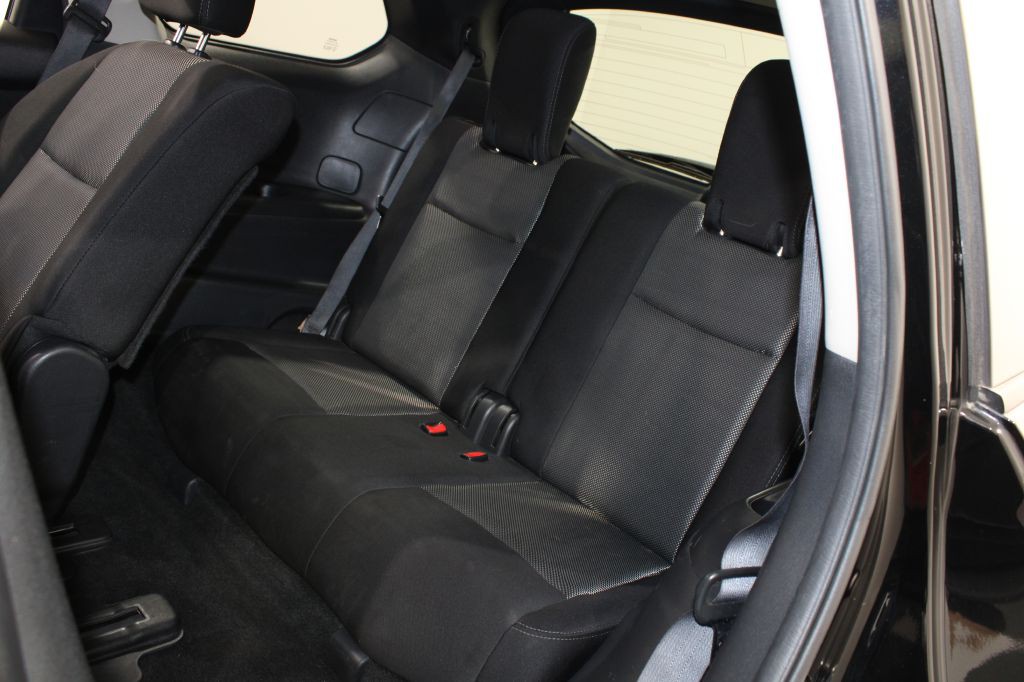 2017 Nissan Pathfinder Image 18