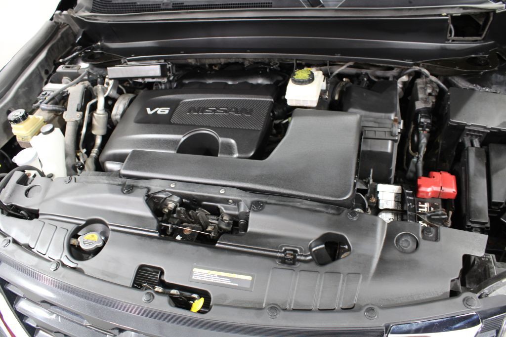 2017 Nissan Pathfinder Image 46