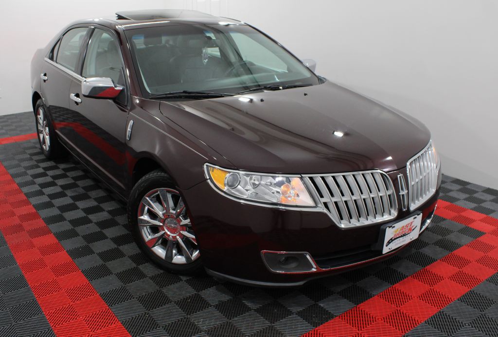 2012 Lincoln MKZ Image 1