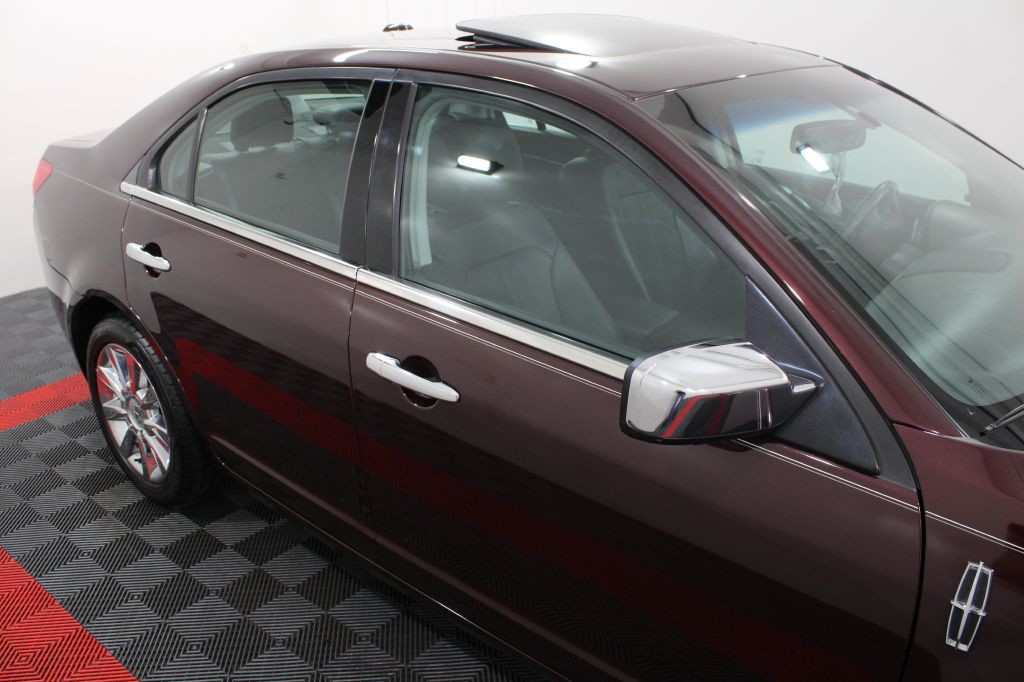 2012 Lincoln MKZ Image 8