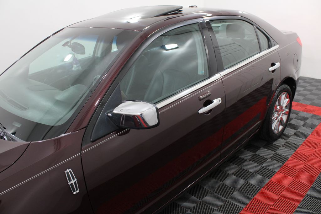 2012 Lincoln MKZ Image 9